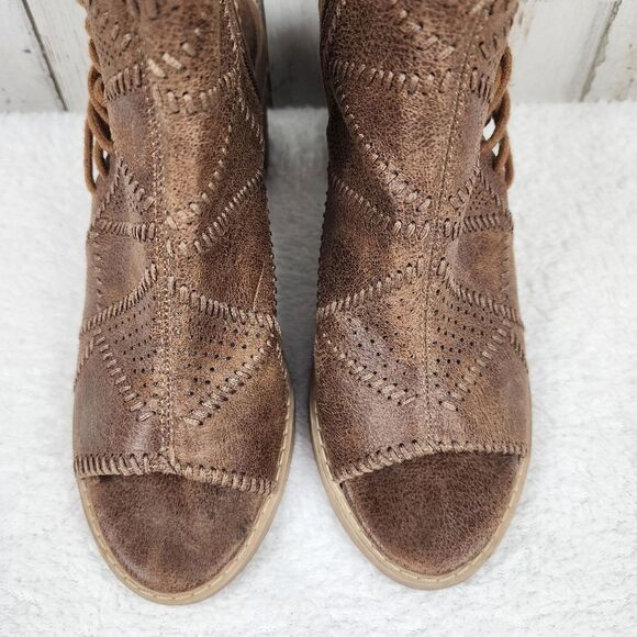 Not Rated Brown Open Toe Ankle Booties Size 7.5 - Picture 4 of 9